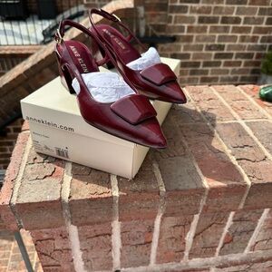 Anne Klein Burgundy Pointed Toe Slingback Pumps with Decorative Accent NWT 8.5